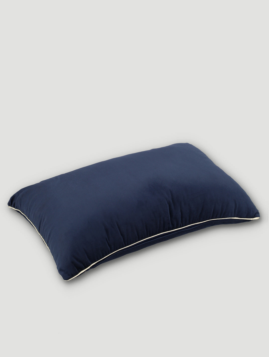 VELVET SCATTER CUSHION WITH PIPING