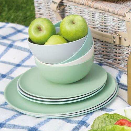 Colourworks Classics Set of Four Melamine Bowls