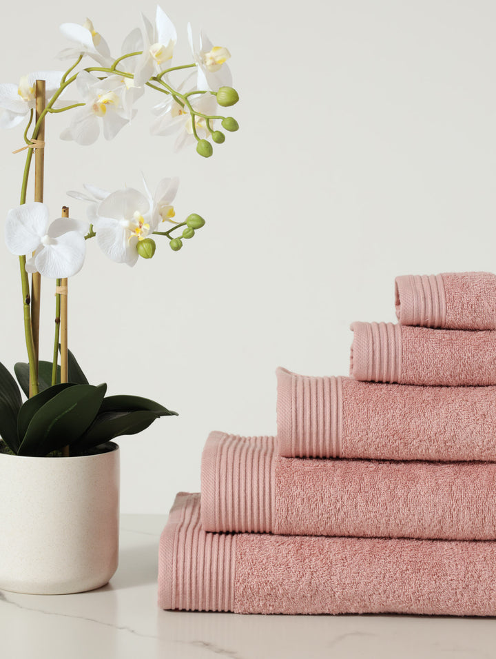 Signature Ripple Border Towels - Blush