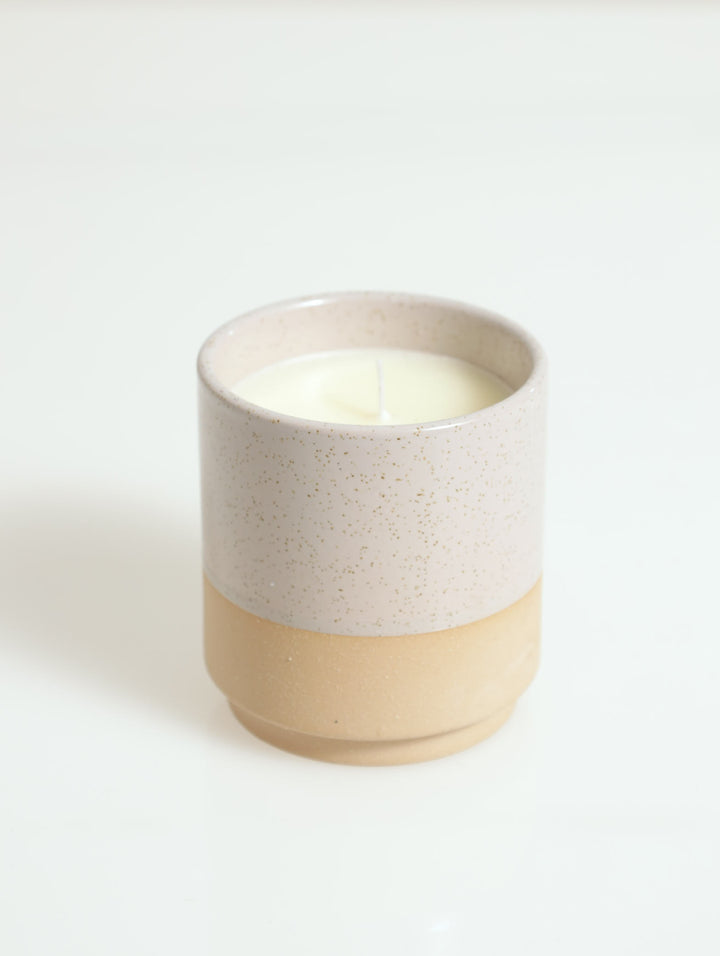 SCENTED CANDLE IN CERAMIC JAR