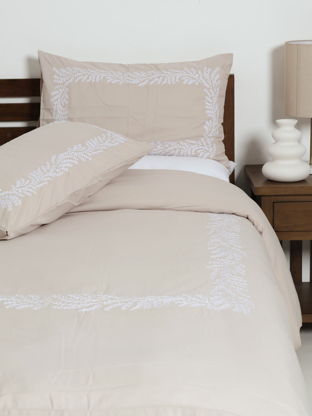 Embroidered Leaf Border Duvet Set