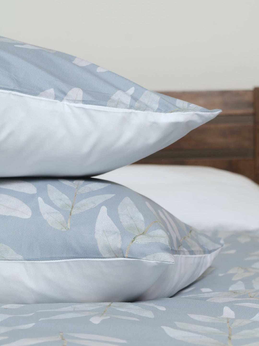 Lola Leaf Duvet Set - Blue