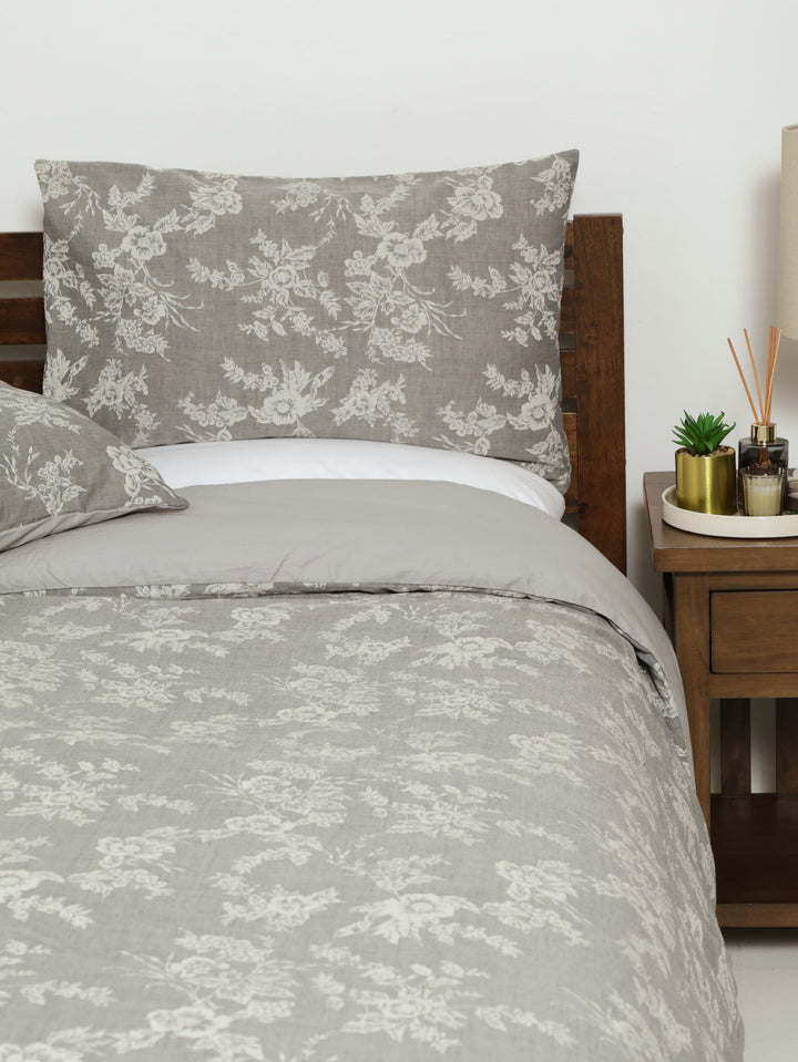 Jacquard Botanical Charcoal Duvet