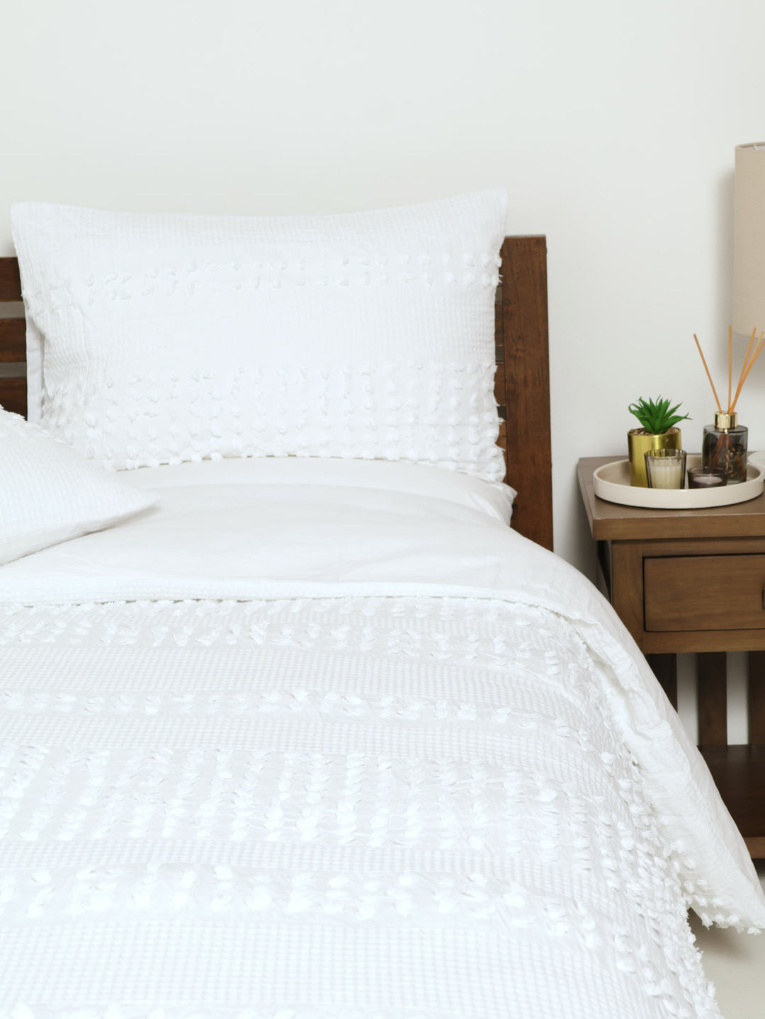 Tufted Dot Duvet Cover - White