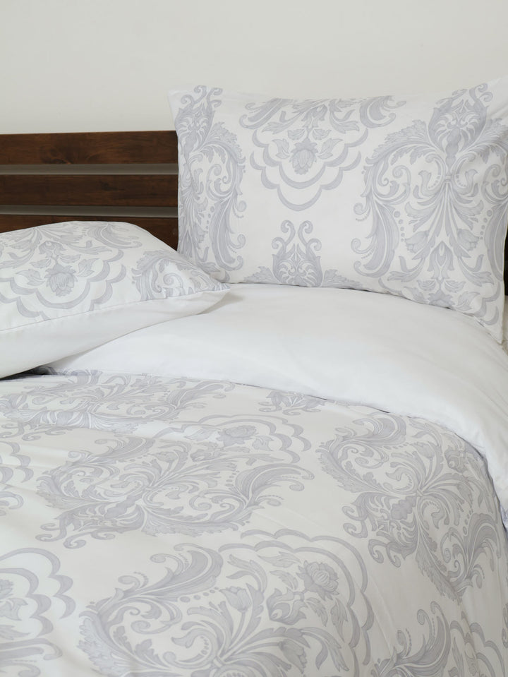 Kinsley Damask Duvet Set