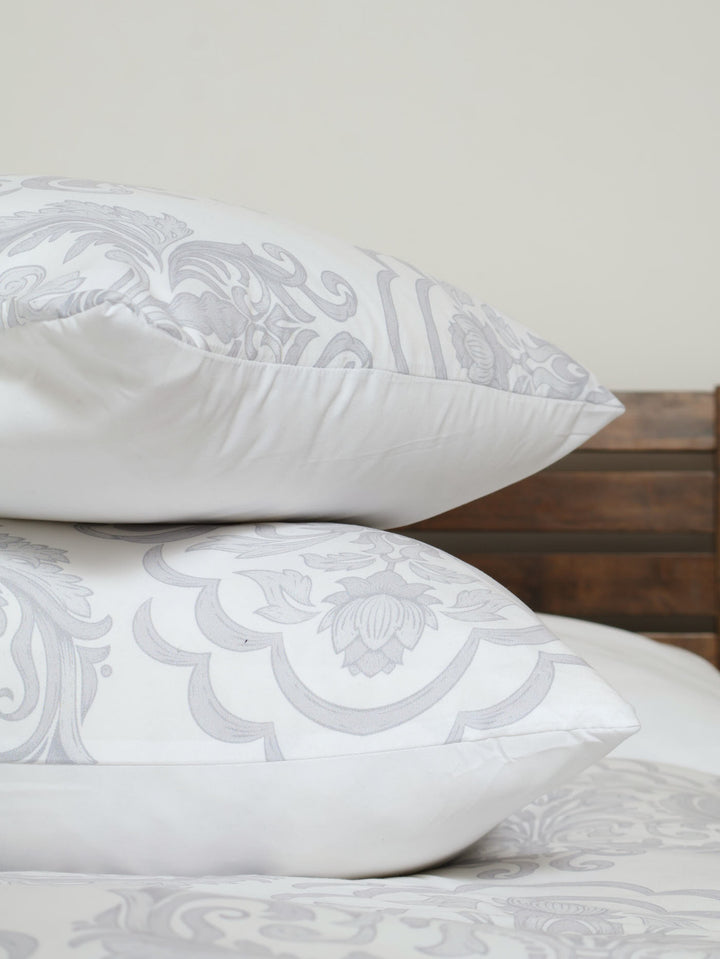 Kinsley Damask Duvet Set