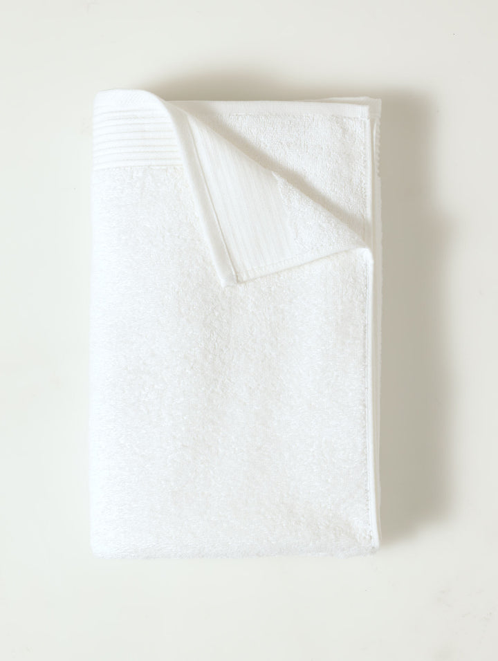 Signature Ripple Border Towels - White