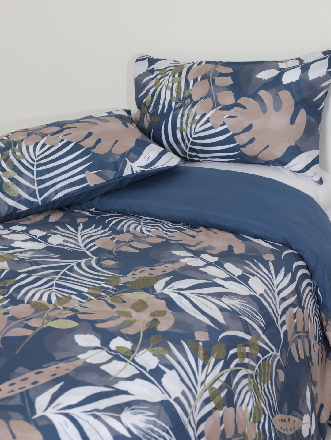 Printed Blue Tropical Leaves Embroidered Duvet